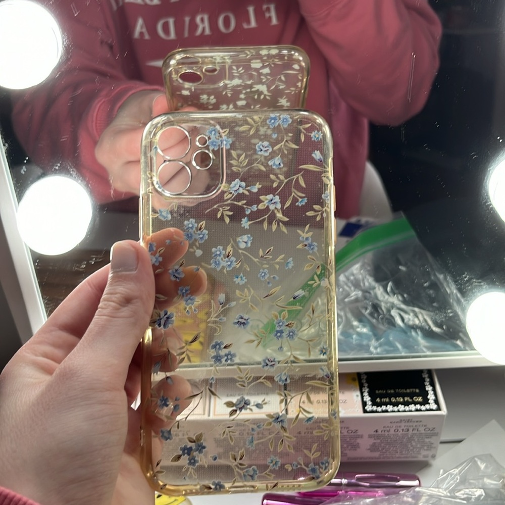 9 different iPhone 11 cases - Picture 9 of 9